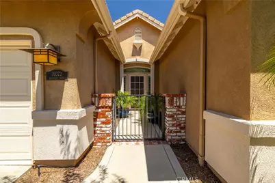 39372 Beringer Drive, Murrieta, CA 92563 - Photo 3