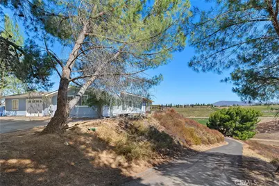 34881 Los Nogales, Temecula, CA 92592 - Photo 11
