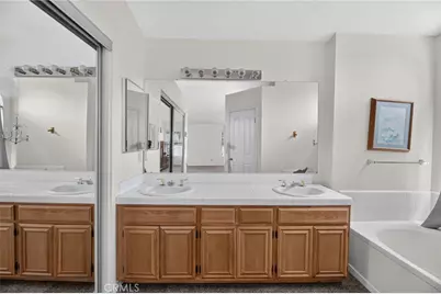 24847 Lincoln Avenue, Murrieta, CA 92562 - Photo 37