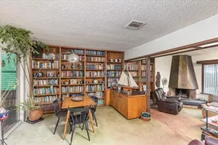 949 W Rosewood Ct, Ontario, CA 91762 - Photo 9