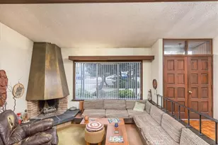 949 W Rosewood Ct, Ontario, CA 91762 - Photo 7