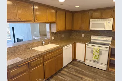 22570 Bass #7, Canyon Lake, CA 92587 - Photo 9