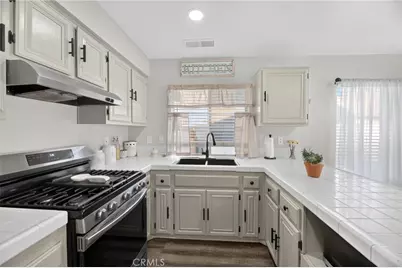 25595 Sierra Cadiz Court, Moreno Valley, CA 92551 - Photo 9
