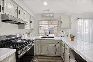 25595 Sierra Cadiz Ct, Moreno Valley, CA 92551 - Photo 9
