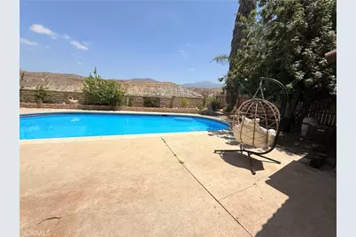 44128 Galicia, Hemet, CA 92544 - Photo 9