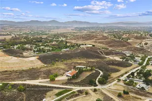 35251 Calle Campo, Temecula, CA 92592 - Photo 19