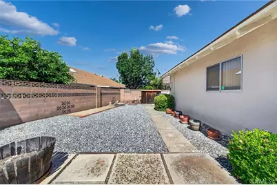 1240 W Montrose Avenue, Hemet, CA 92543 - Photo 43