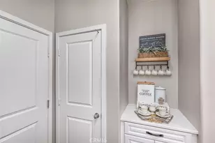 31454 Darlington Oak Dr, Winchester, CA 92596 - Photo 17