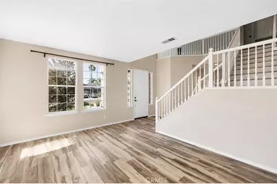 29687 Rossiter, Murrieta, CA 92563 - Photo 9