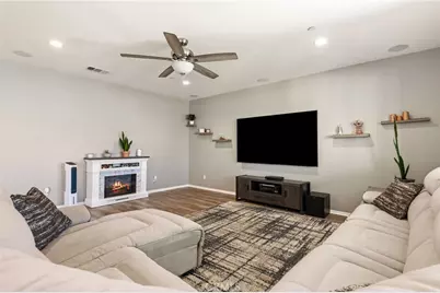 29271 Date Palm, Lake Elsinore, CA 92530 - Photo 5