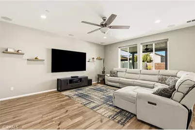 29271 Date Palm, Lake Elsinore, CA 92530 - Photo 3