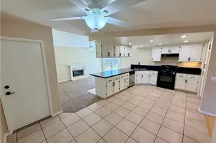 44493 Galicia, Hemet, CA 92544 - Photo 13