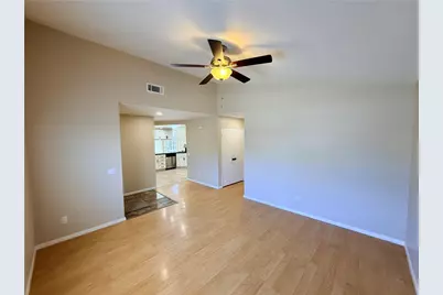 44493 Galicia, Hemet, CA 92544 - Photo 7