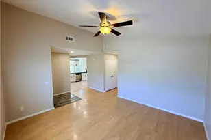 44493 Galicia, Hemet, CA 92544 - Photo 7