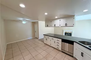 44493 Galicia, Hemet, CA 92544 - Photo 17