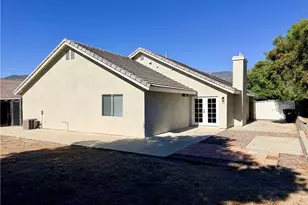 44493 Galicia, Hemet, CA 92544 - Photo 45