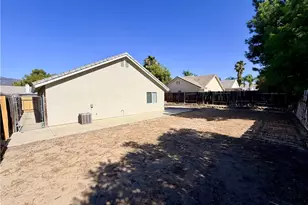 44493 Galicia, Hemet, CA 92544 - Photo 49