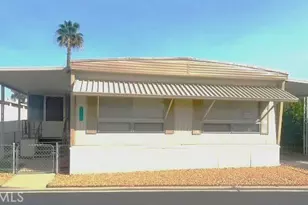 260 N Lyon, Hemet, CA 92543 - Photo 1