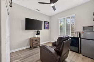 30592 Red Fox Ct, Murrieta, CA 92563 - Photo 11