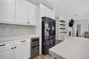 30592 Red Fox Ct, Murrieta, CA 92563 - Photo 9