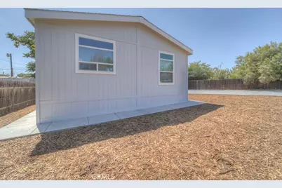 26113 Naumann, Homeland, CA 92548 - Photo 5