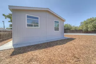 26113 Naumann, Homeland, CA 92548 - Photo 5