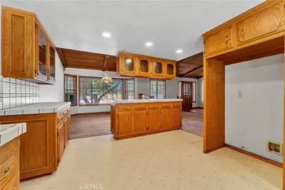 8327 W Avenue I, Lancaster, CA 93536 - Photo 5