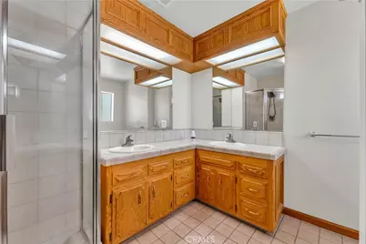 8327 W Avenue I, Lancaster, CA 93536 - Photo 13