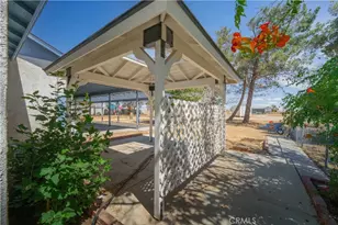 8327 W Ave I, Lancaster, CA 93536 - Photo 29