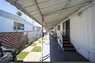 25521 N Lincoln Ave, Hemet, CA 92544 - Photo 5