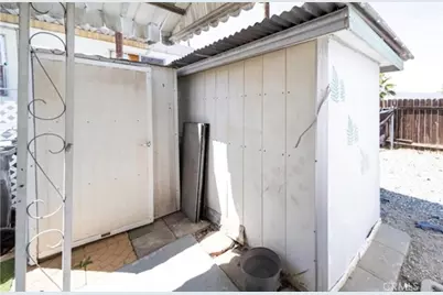 25521 N Lincoln Avenue #4, Hemet, CA 92544 - Photo 11