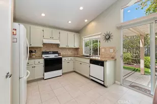 23924 Via Astuto, Murrieta, CA 92562 - Photo 13