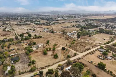 25661 Waldon, Menifee, CA 92584 - Photo 3