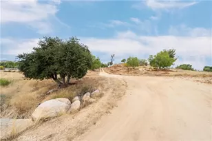 25661 Waldon Rd, Menifee, CA 92584 - Photo 19