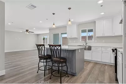 9384 Martha Way, Riverside, CA 92503 - Photo 5