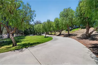42761 Juniper, Murrieta, CA 92562 - Photo 39