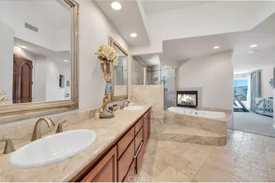 22166 W San Joaquin Drive, Canyon Lake, CA 92587 - Photo 37