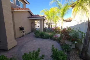 9685 Pebble Brook Dr, Moreno Valley, CA 92557 - Photo 5