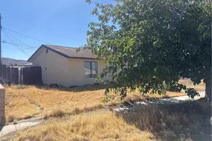 37111 Torres, Barstow, CA 92311 - Photo 25