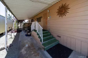 725 W Thornton, Hemet, CA 92543 - Photo 9
