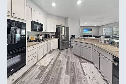 31745 Livingston, Menifee, CA 92584 - Photo 11