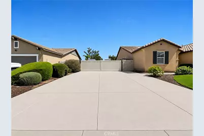 31745 Livingston, Menifee, CA 92584 - Photo 3
