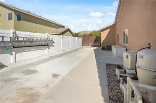 1316 Alabaster, Hemet, CA 92545 - Photo 43