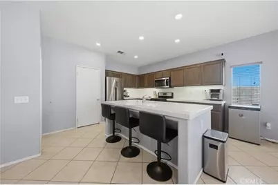 8567 Rockies Avenue, Desert Hot Springs, CA 92240 - Photo 9