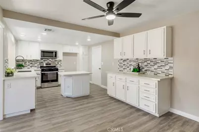1825 Flame Tree, Hemet, CA 92545 - Photo 9