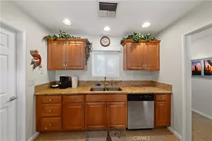 9869 Warwick, Desert Hot Springs, CA 92240 - Photo 15