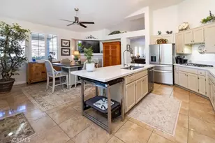 40494 Calle Lampara, Murrieta, CA 92562 - Photo 5