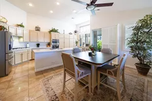 40494 Calle Lampara, Murrieta, CA 92562 - Photo 7