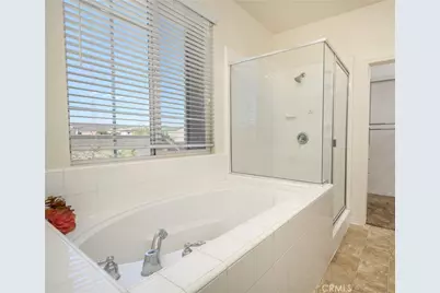 41005 Crimson Pillar Lane, Lake Elsinore, CA 92532 - Photo 15