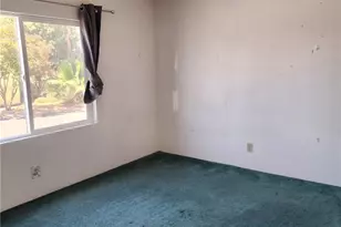 530 W Devonshire Ave, Hemet, CA 92543 - Photo 9